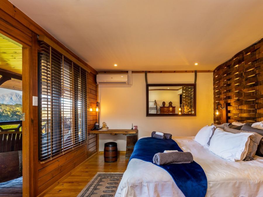 The Log Cabin Lodge, Accommodation, Stellenbosch