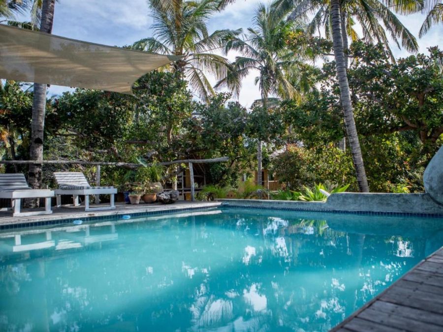 Turtle Cove Accommodation in Tofo Mozambique