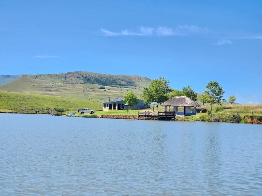 Lake St Bernard Accommodation in Swartberg Drakensberg KwaZulu Natal
