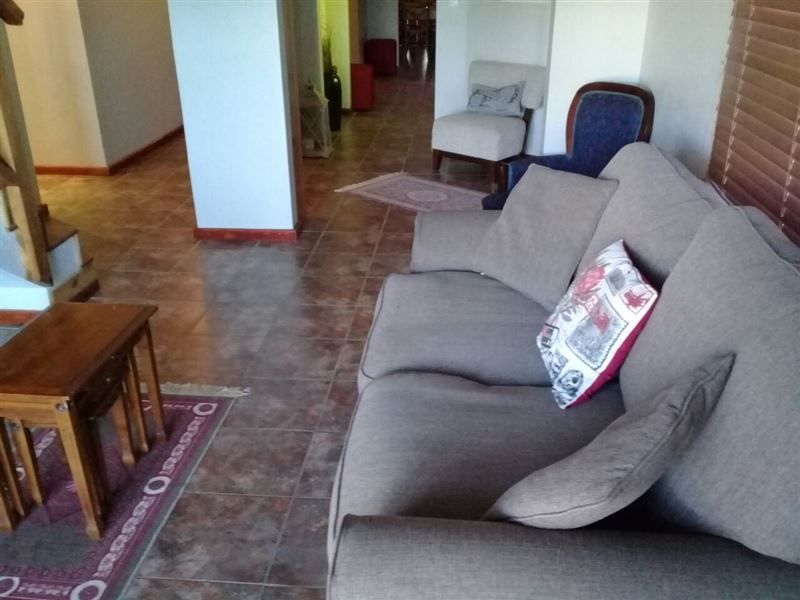Lady Grey Walk Cottage. Accommodation in McGregor Western Cape