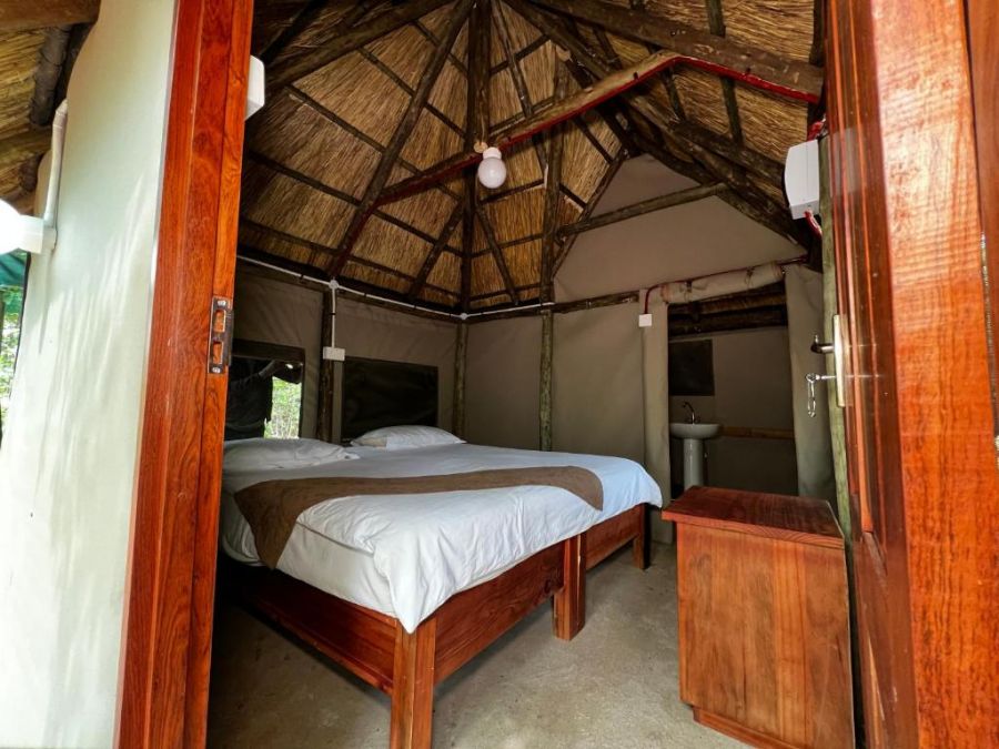 iroCK Lodge in Victoria Falls Zimbabwe Bargain Buys