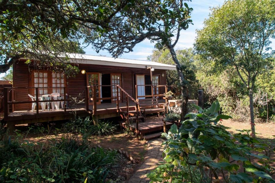 Woodlands Cottages. Accommodation in Kenton-on-Sea Eastern Cape