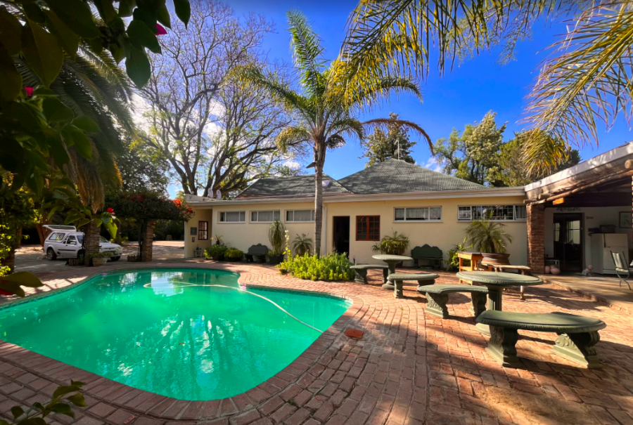 Kingfisher Guesthouse. Accommodation in Graaff-Reinet Eastern Cape