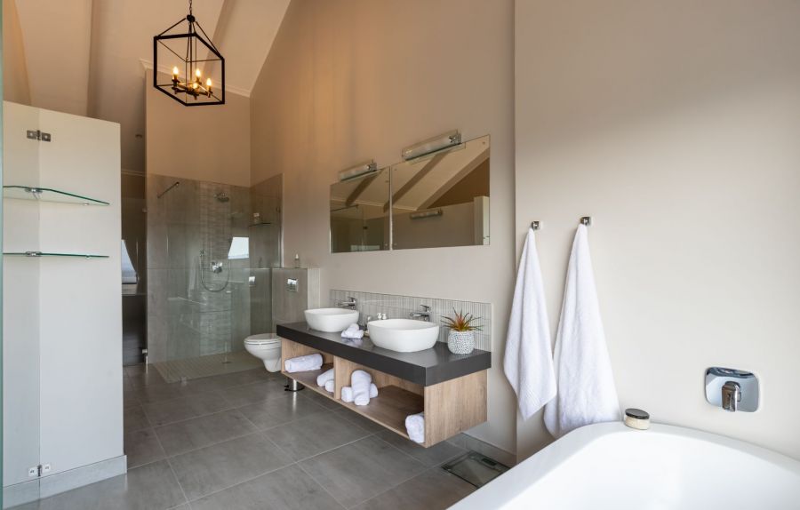 Intle Boutique Hotel. Accommodation & Game Reserve Thornhill Eastern Cape