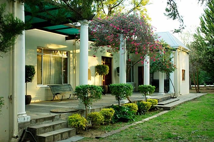 Kingfisher Guesthouse. Accommodation in Graaff-Reinet Eastern Cape